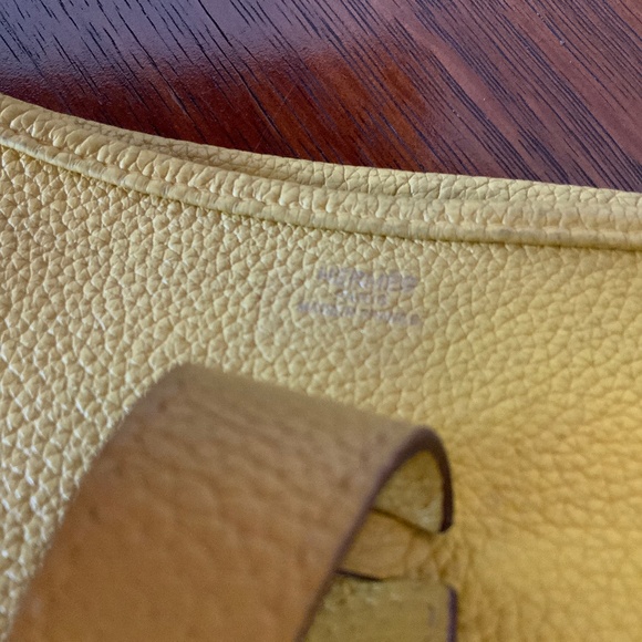 HERMES VINTAGE EVELYNE GM CROSSBODY BAG - Picture 9 of 16